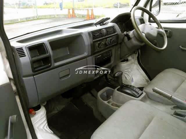Mitsubishi Minicab Truck 2001 thumbnail 5