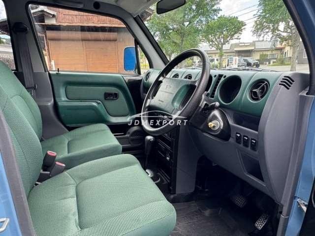 Daihatsu Naked 2000 thumbnail 17