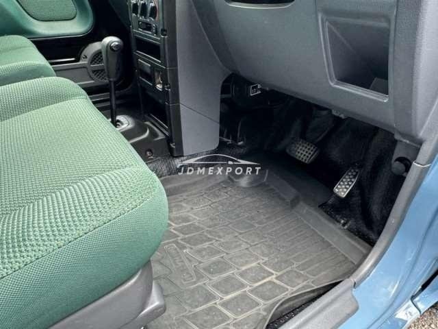 Daihatsu Naked 2000 thumbnail 21