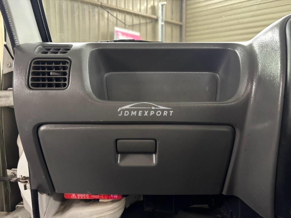 Suzuki Carry Truck 2000 thumbnail 38