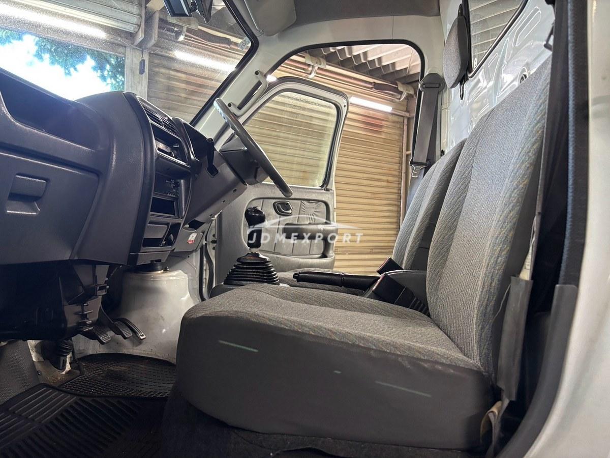 Suzuki Carry Truck 2000 thumbnail 31