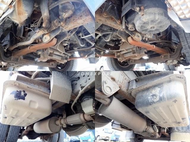 Mitsubishi Fuso Canter 2000 thumbnail 16