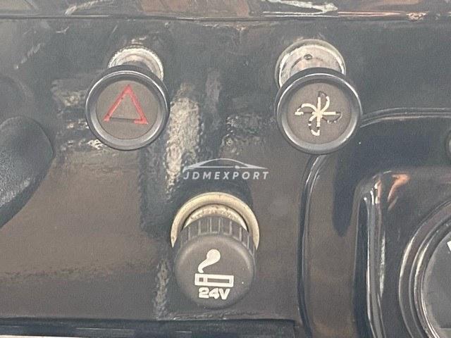 Mitsubishi Jeep 1994 thumbnail 19