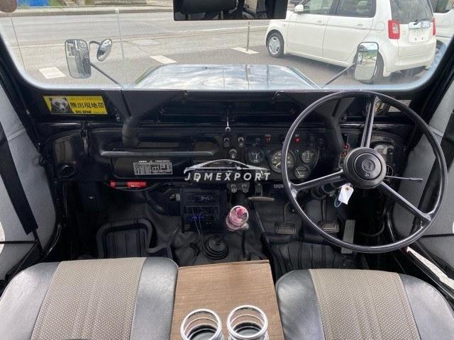 Mitsubishi Jeep 1994 thumbnail 9
