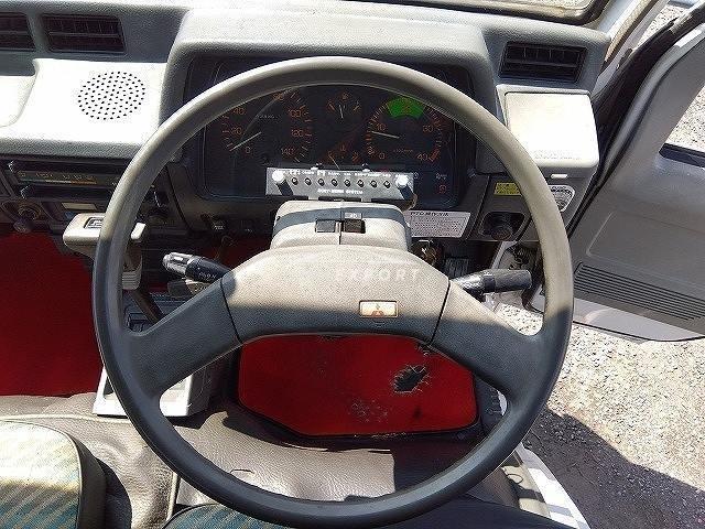 Mitsubishi Fuso Canter 1991 thumbnail 12