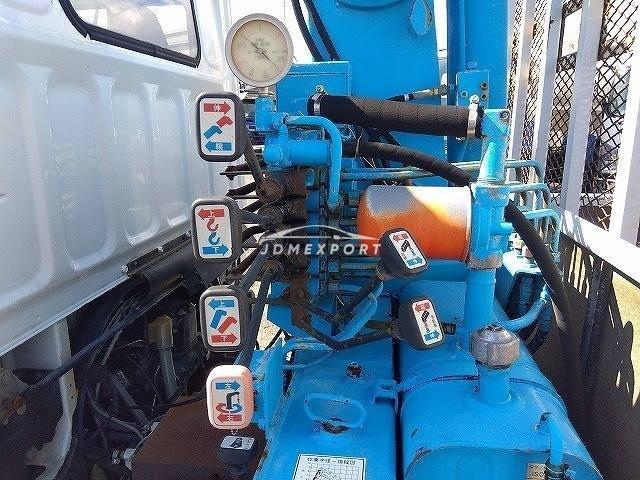 Mitsubishi Fuso Canter 1991 thumbnail 8