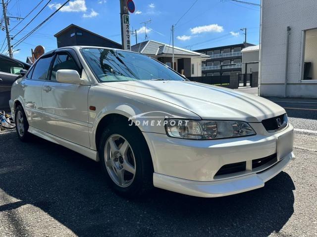 Honda Accord 2001 thumbnail 2