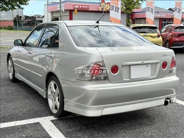 Toyota Altezza 2001 thumbnail 8