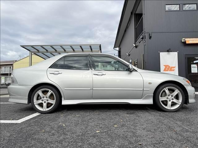 Toyota Altezza 2001 thumbnail 7