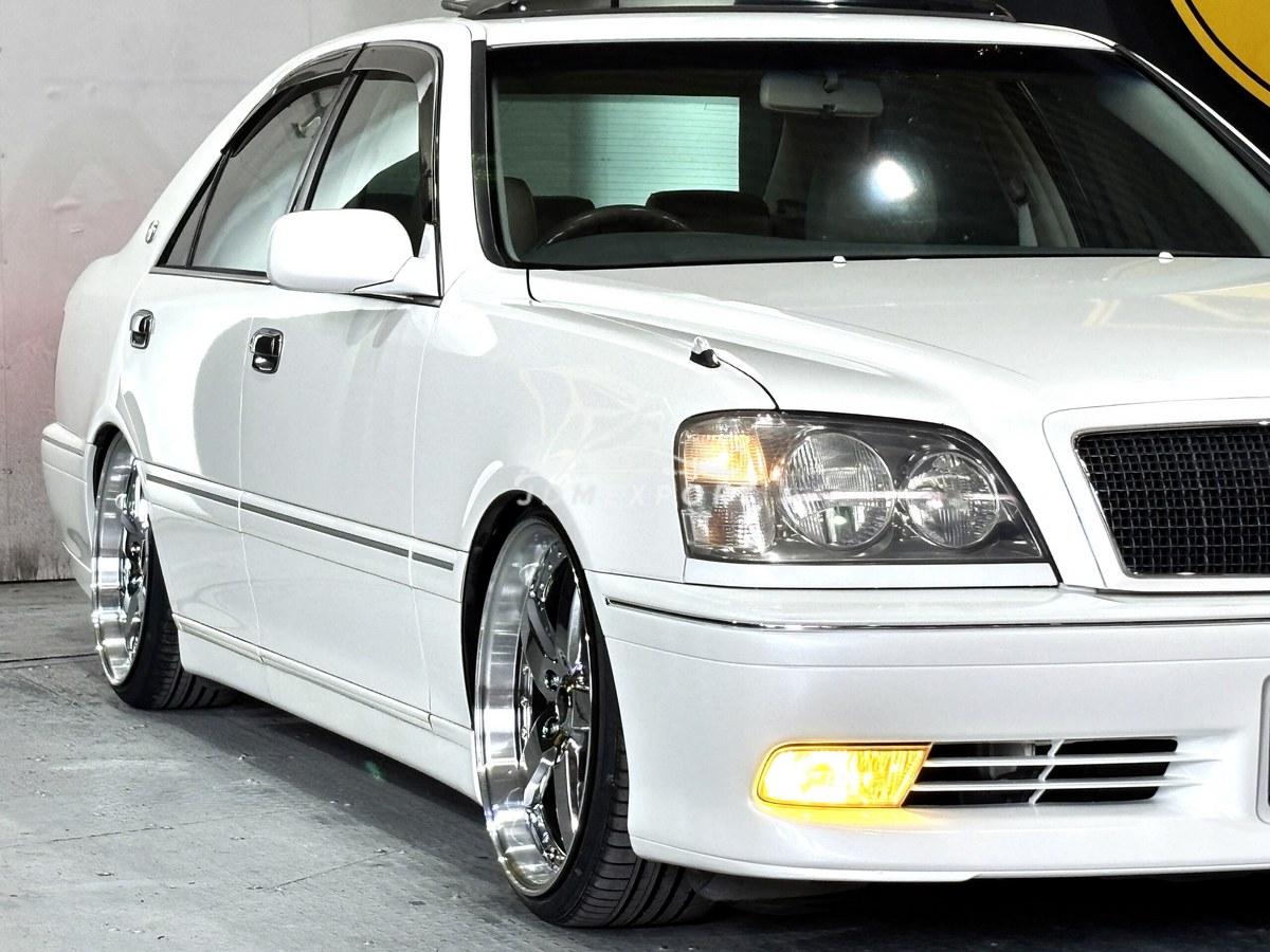 Toyota Crown Athlete Series 2000