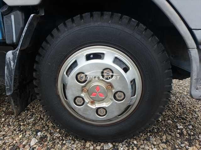Mitsubishi Fuso Canter 1996 thumbnail 38