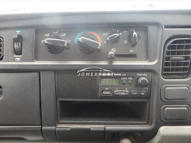 Mitsubishi Fuso Canter 1996 thumbnail 27