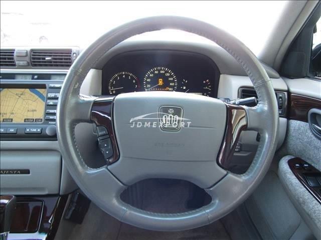 Toyota Crown Majesta 2001 thumbnail 24