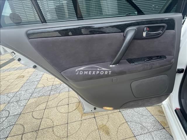 Toyota Crown 2001 thumbnail 4