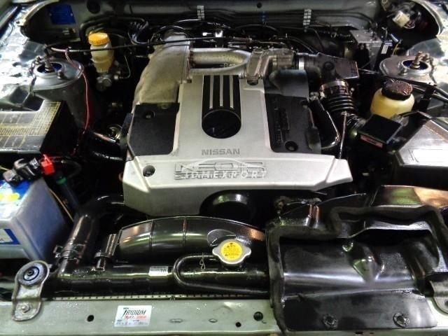 Nissan Skyline 2000 thumbnail 40