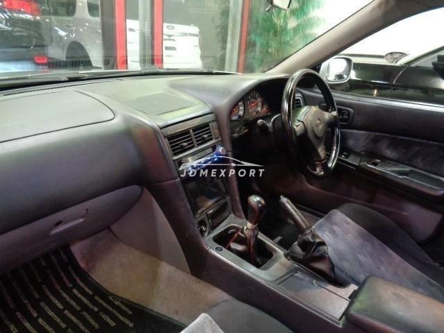 Nissan Skyline 2000 thumbnail 32