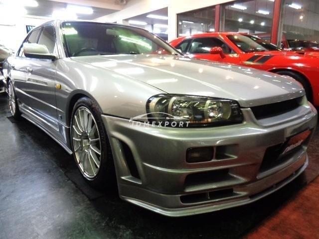 Nissan Skyline 2000 thumbnail 9