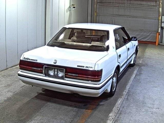 Toyota Crown 1988 thumbnail 6