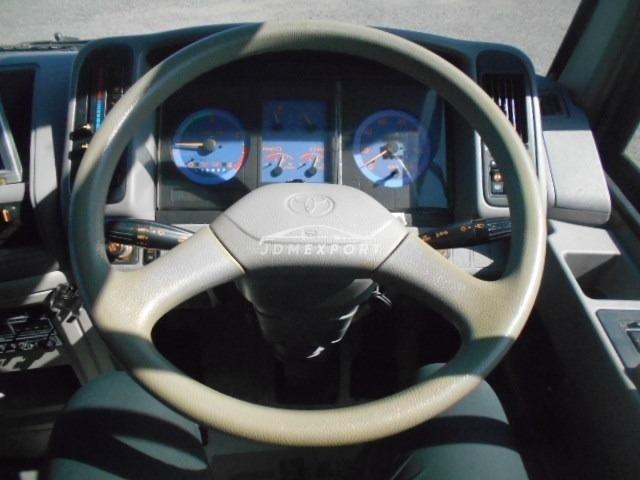 Toyota Coaster 2000 thumbnail 15