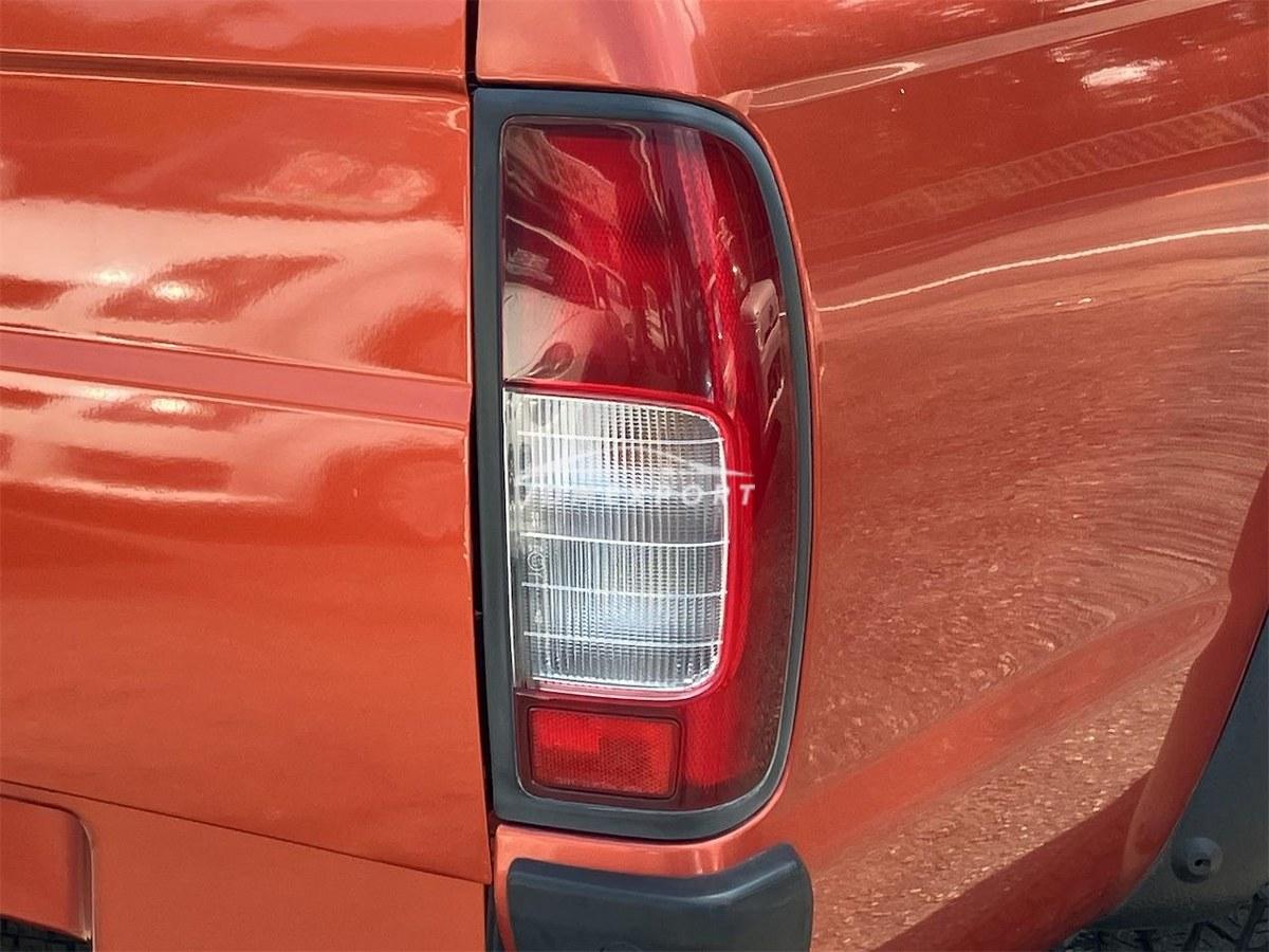Nissan Datsun Truck 1999 thumbnail 18