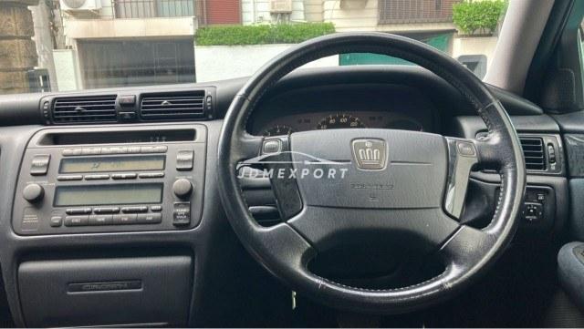 Toyota Crown Estate 2001 thumbnail 17