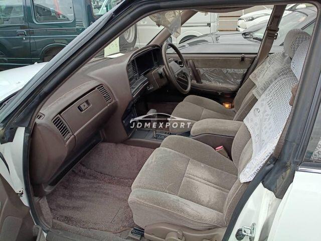 Toyota Crown 1988 thumbnail 3