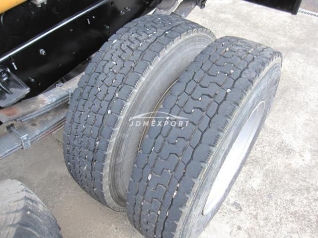 Isuzu Forward 2000 thumbnail 18