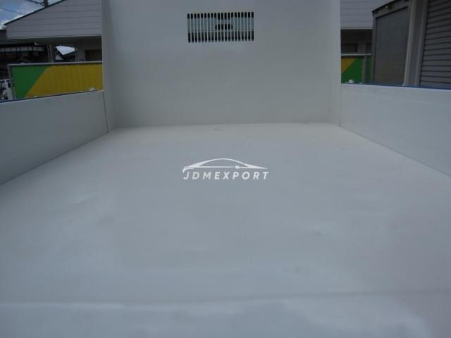 Isuzu Forward 2000 thumbnail 10