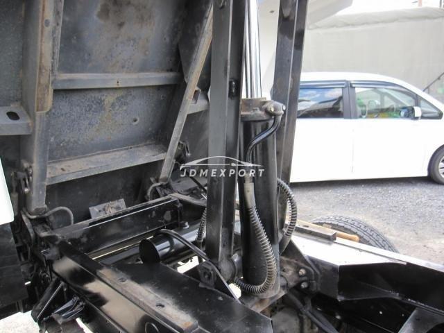 Isuzu Forward 2000 thumbnail 28