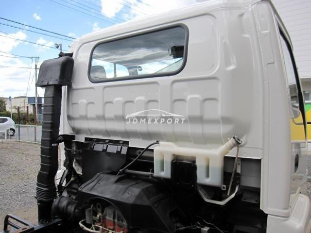 Isuzu Forward 2000 thumbnail 14