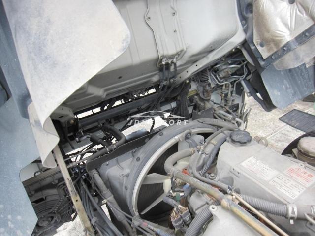 Isuzu Forward 2000 thumbnail 21
