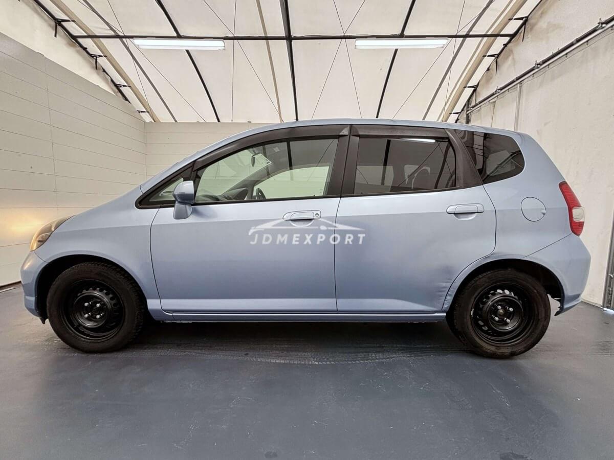 Honda Fit 2001 thumbnail 4