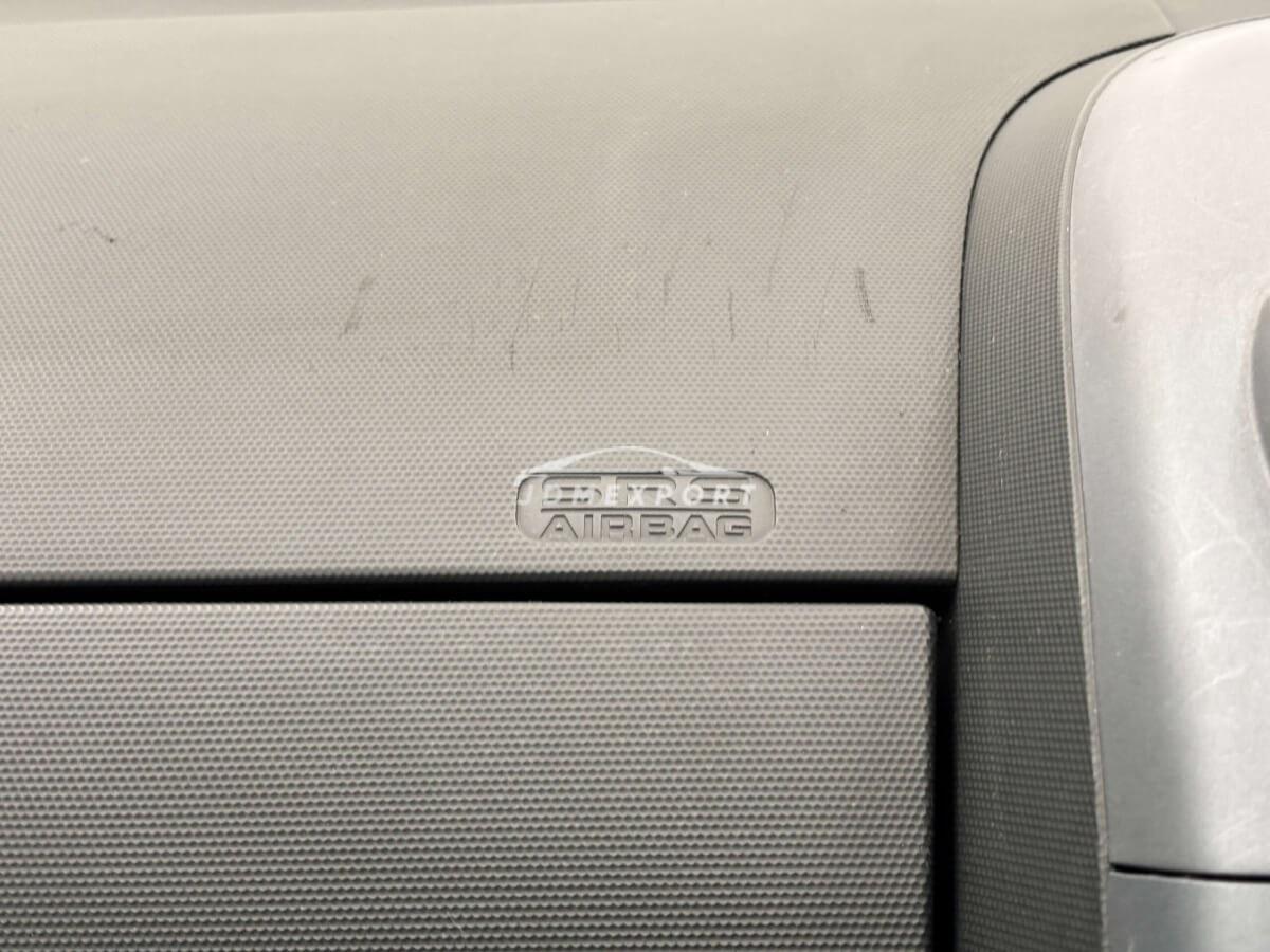 Honda Fit 2001 thumbnail 10