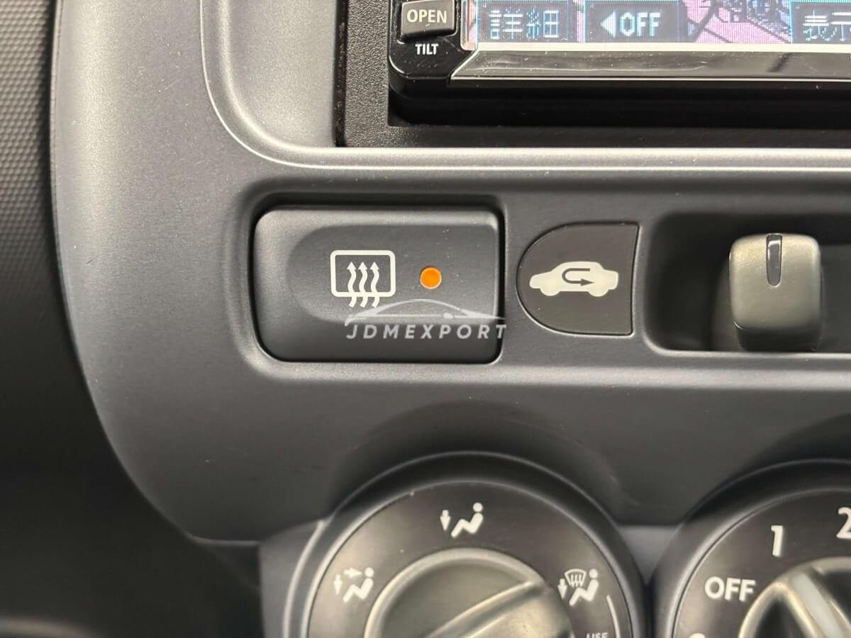 Honda Fit 2001 thumbnail 17