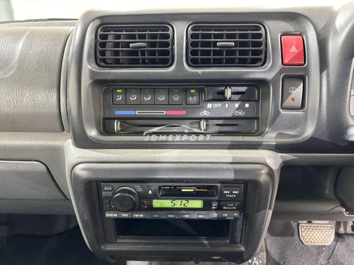 Suzuki Jimny 2001 thumbnail 17