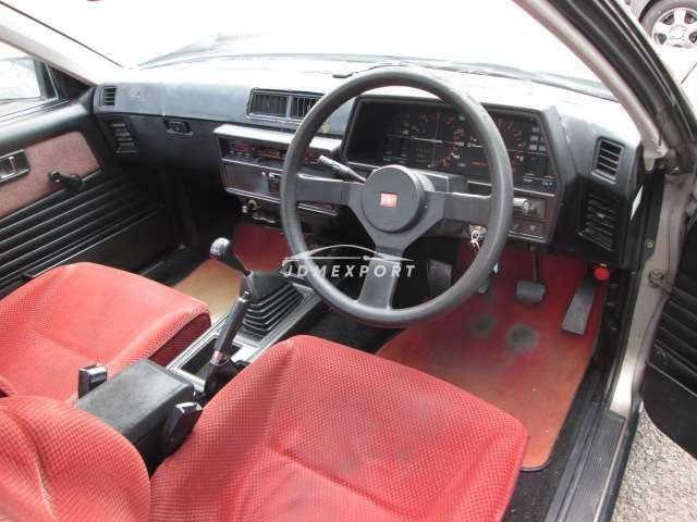 Nissan Skyline 1982 thumbnail 5