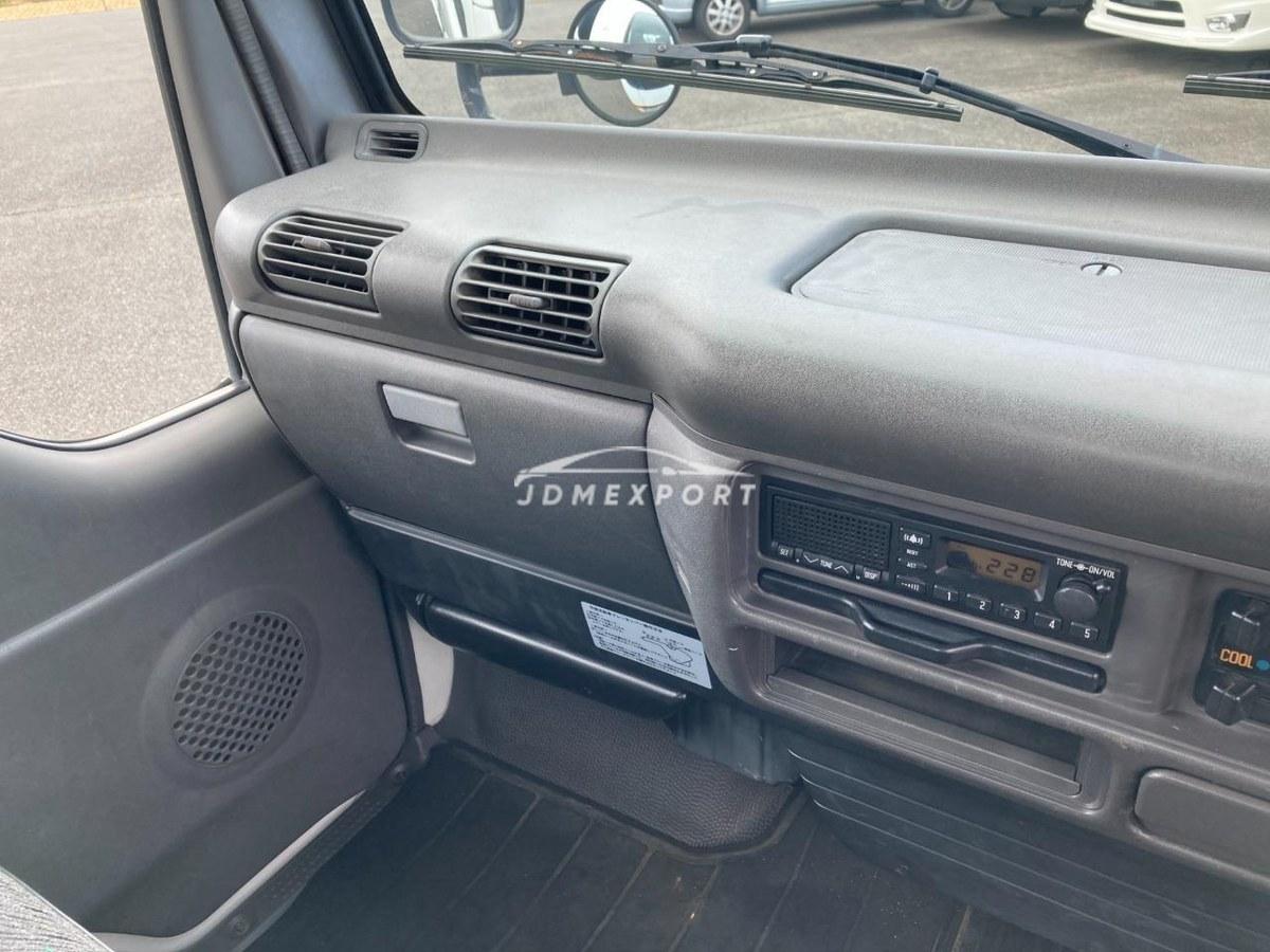 Isuzu Elf Truck 1998 thumbnail 36