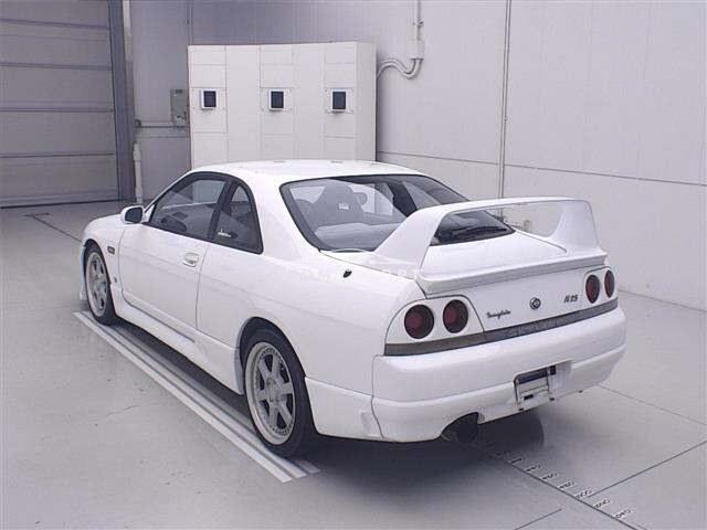 Nissan Skyline 1998 thumbnail 2