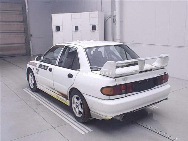 Mitsubishi Lancer 1995 thumbnail 2