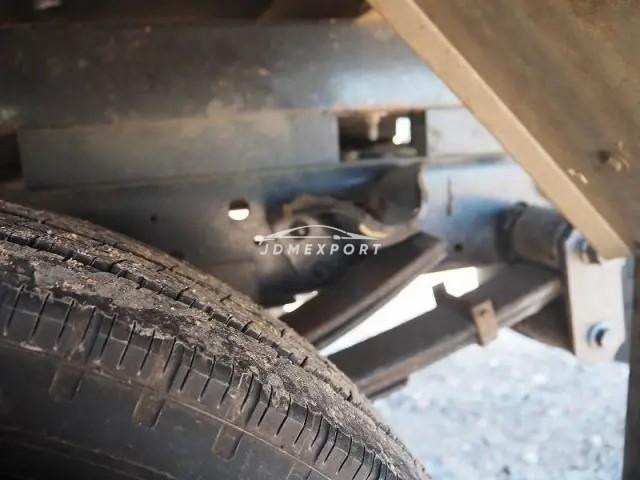 Isuzu Elf Truck 2002 thumbnail 30
