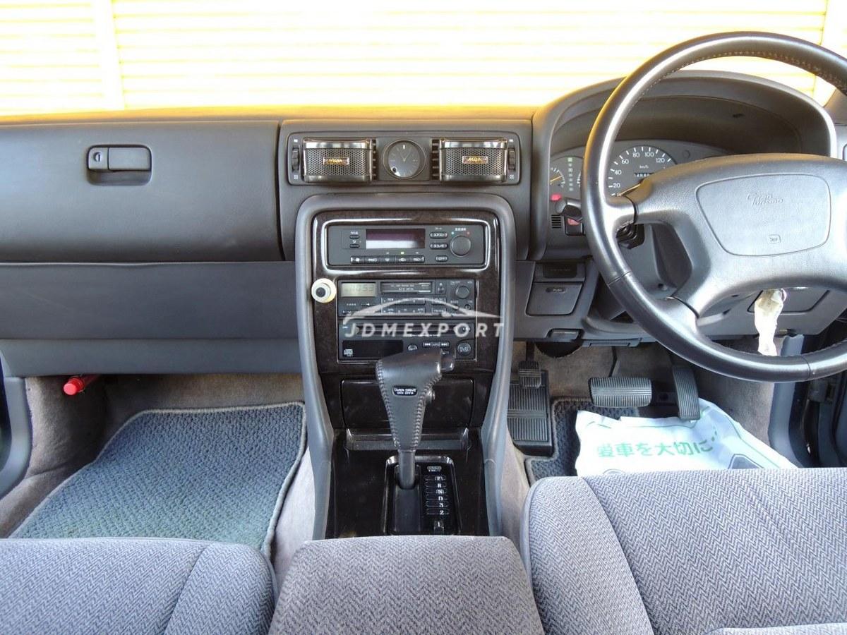 Nissan Gloria Sedan 1995 thumbnail 9