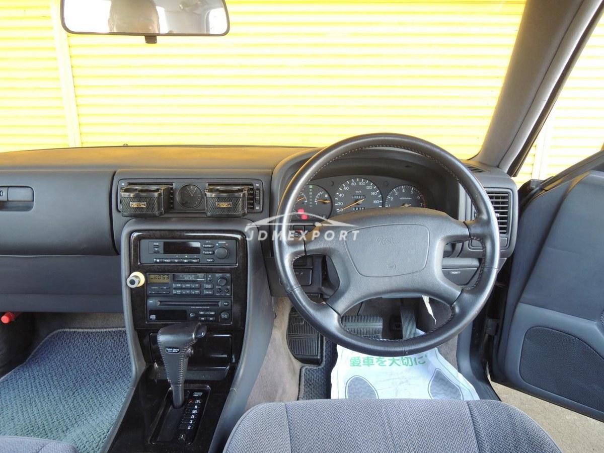 Nissan Gloria Sedan 1995 thumbnail 30