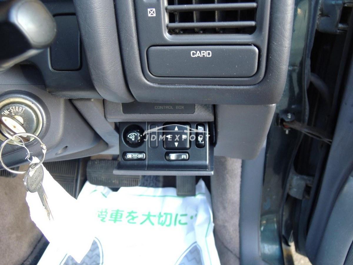 Nissan Gloria Sedan 1995 thumbnail 14