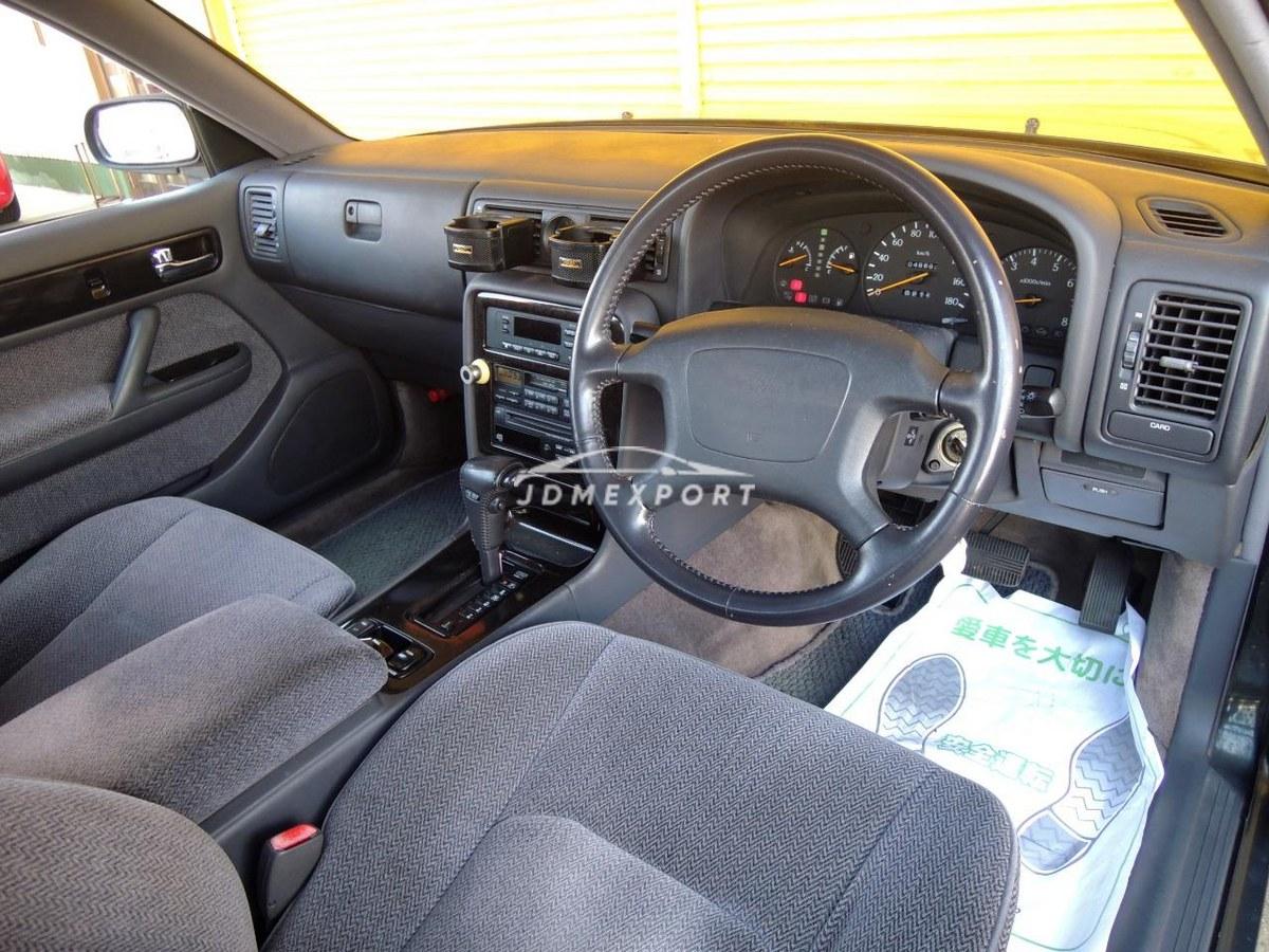 Nissan Gloria Sedan 1995 thumbnail 36