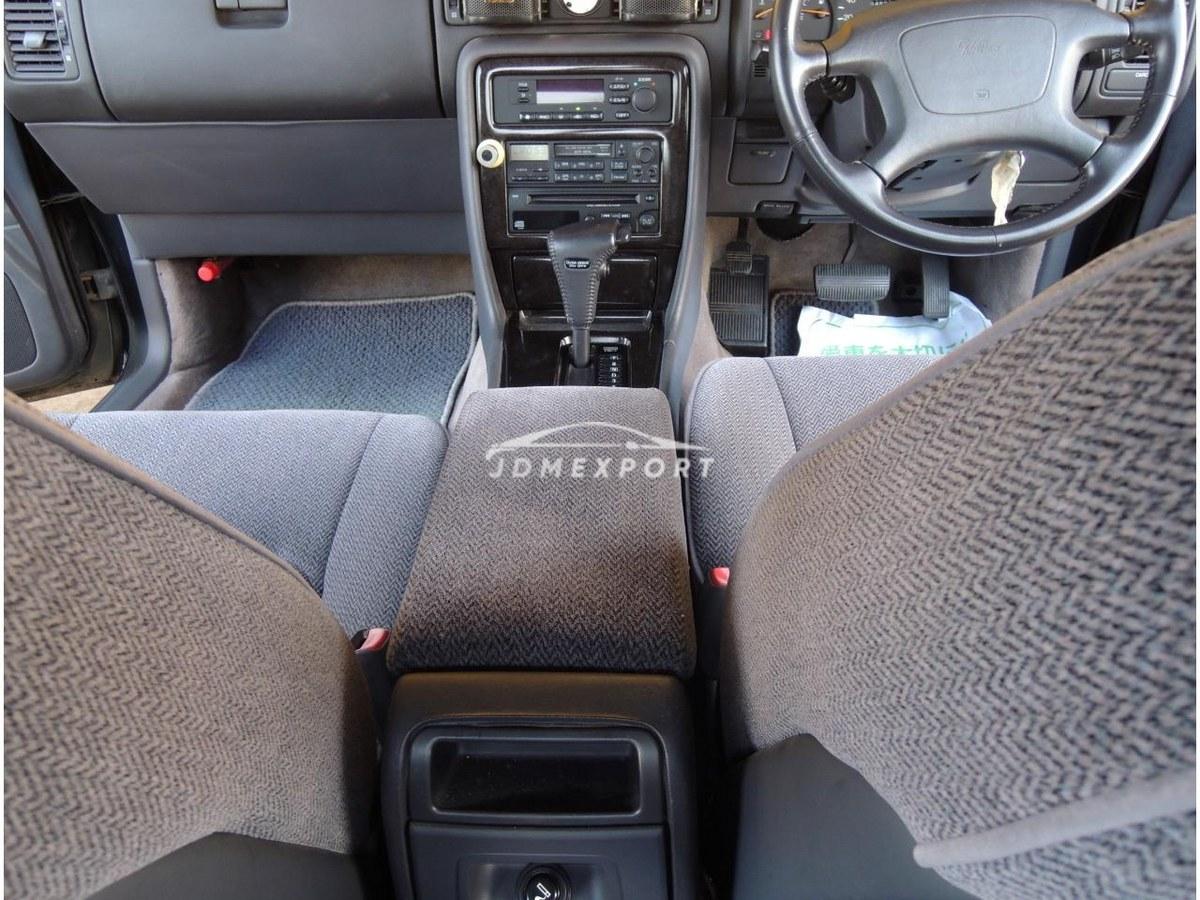 Nissan Gloria Sedan 1995 thumbnail 31
