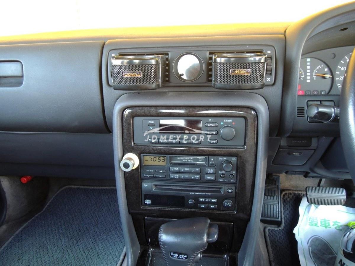 Nissan Gloria Sedan 1995 thumbnail 33
