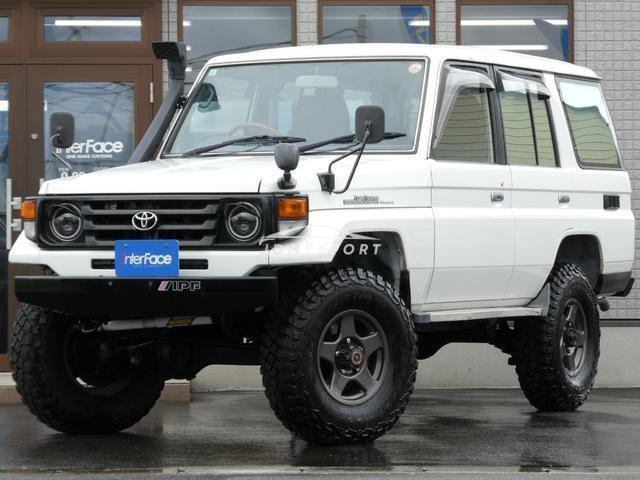 Toyota Land Cruiser 70 2000 thumbnail 3