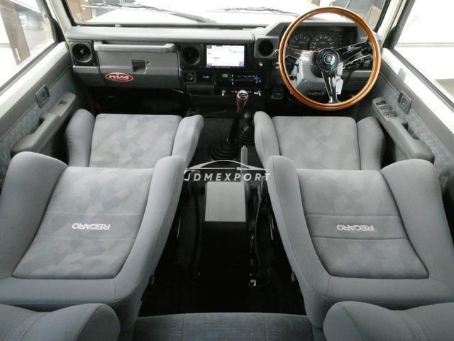 Toyota Land Cruiser 70 2000 thumbnail 18
