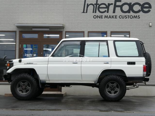 Toyota Land Cruiser 70 2000 thumbnail 10