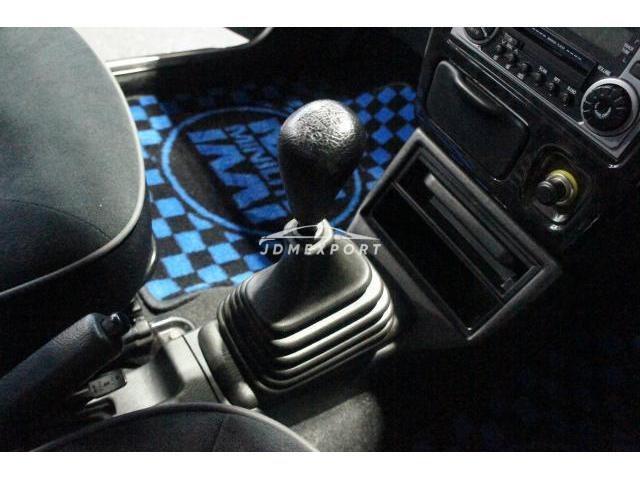 Daihatsu Mira Gino 2001 thumbnail 16